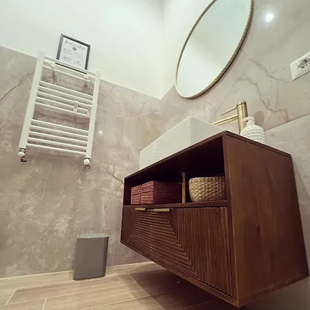 Apartament Maison Frida • *